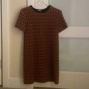 Selling a cute Zara fall dress that is a orange and gold checkered print  :)